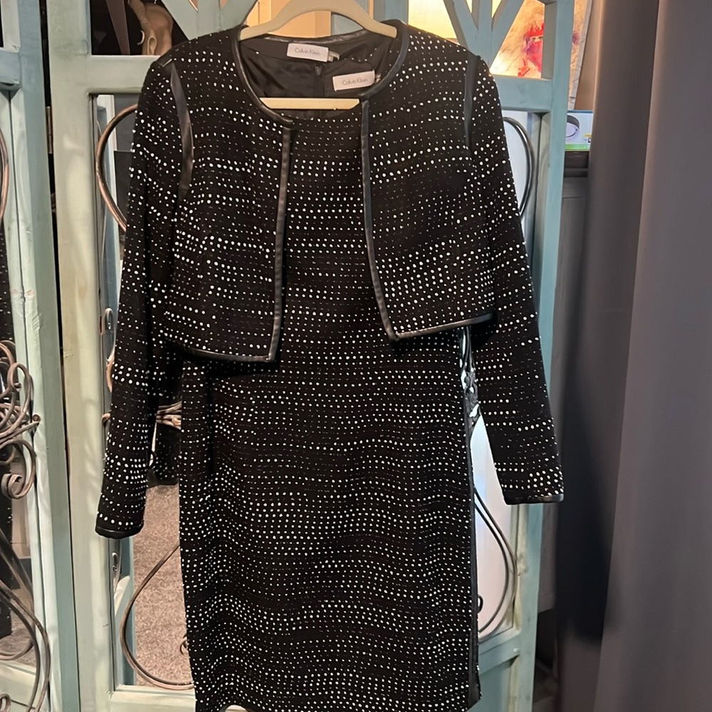 Calvin Klein 2 piece suit set